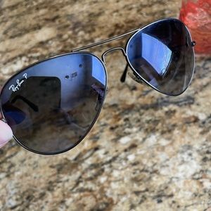 Ray Ban Aviator Sun Glasses, Polarized, Used but in great condition